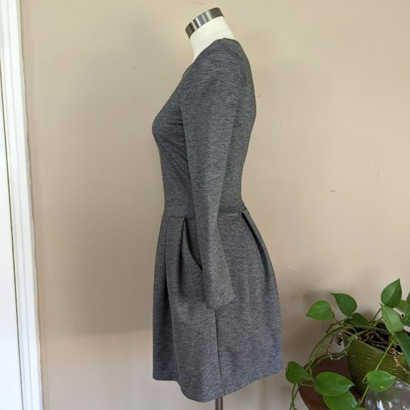 Aritzia Talula Gray Dress - Picture 4 of 12